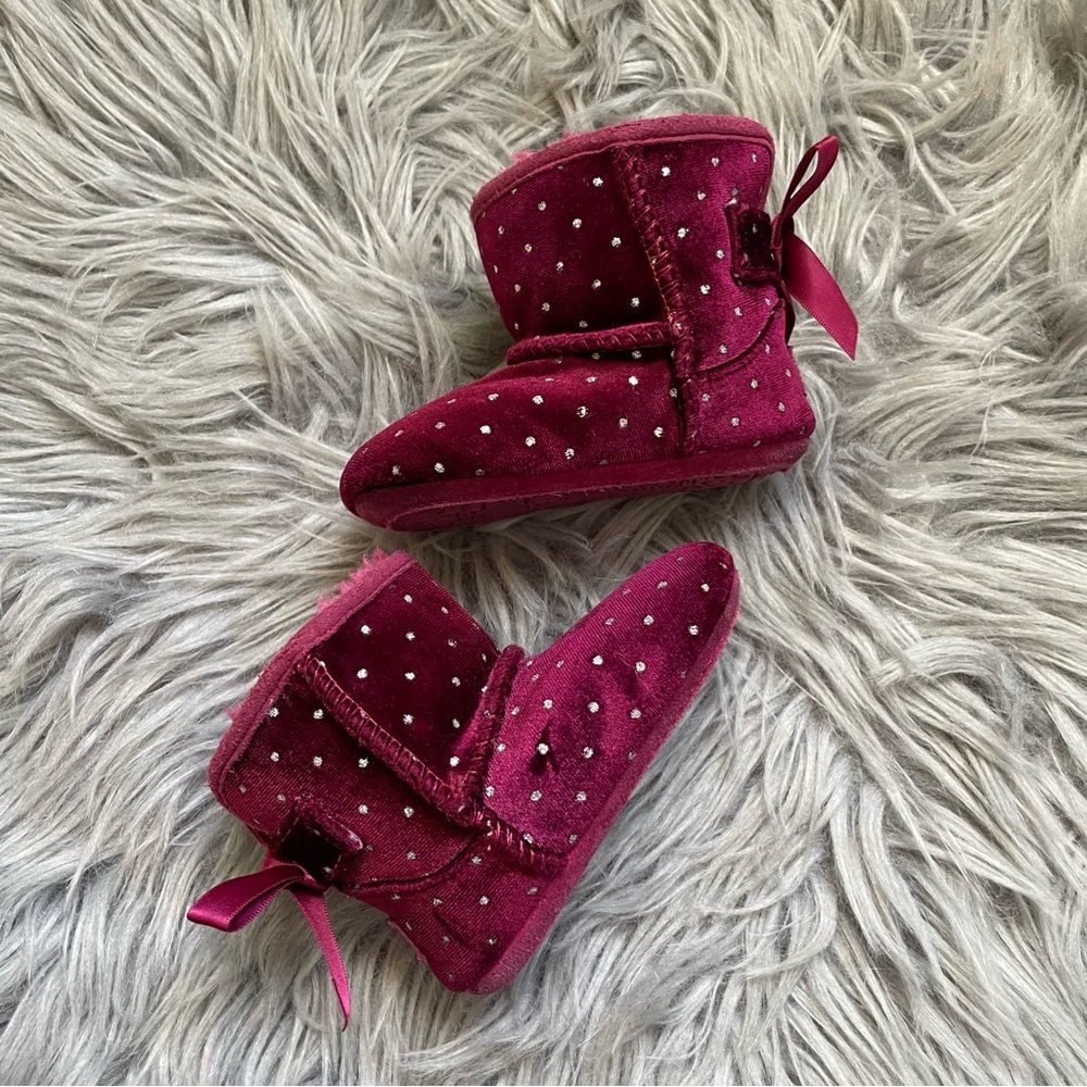 UGG maroon starlight baby booties